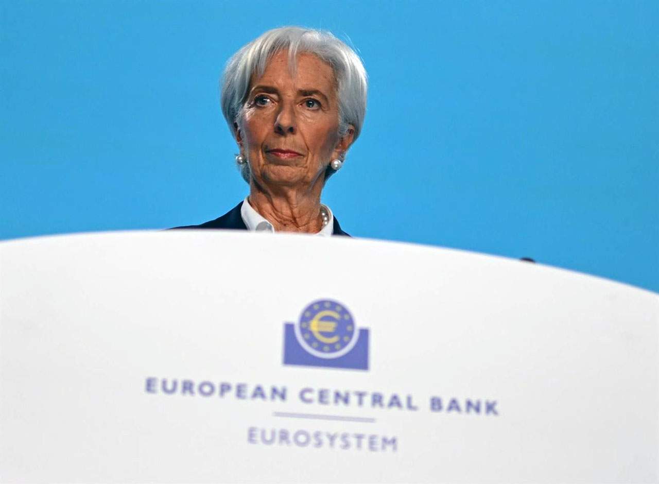 La presidenta del Banco Central Europeo (BCE), Christine Lagarde, da una conferencia de prensa en Sede del BCE a 27 de octubre de 2022, Hesse, Frankfurt