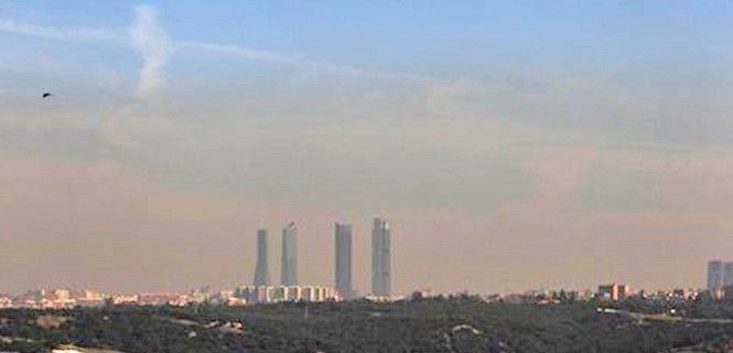 La llamada 'boina' de polución cubre Madrid / Foto: Susana Vera - REUTERS