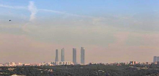 La llamada 'boina' de polución cubre Madrid / Foto: Susana Vera - REUTERS