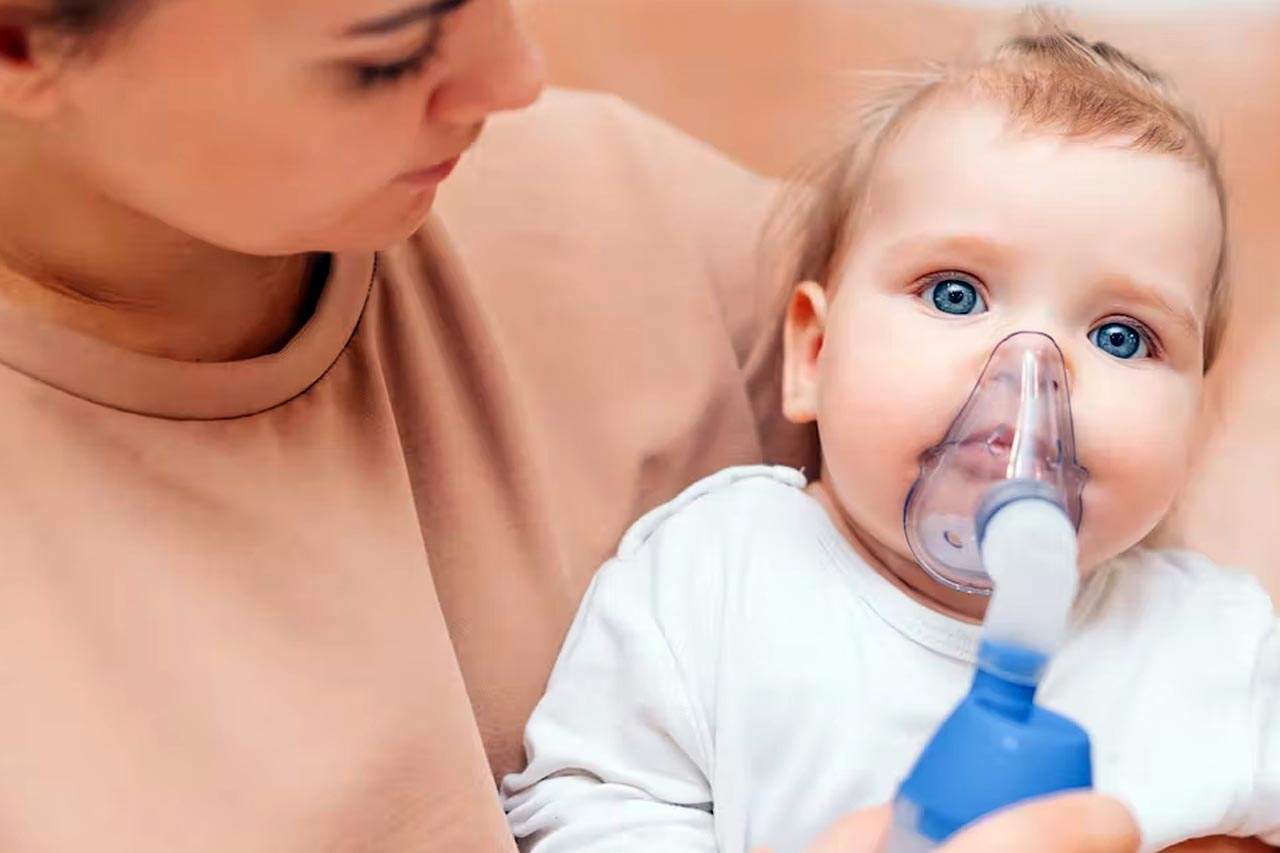 Desde octubre de 2022, los casos de bronquiolitis en niños pequeños han aumentado rápidamente a nivel mundial / Foto: The Conversation