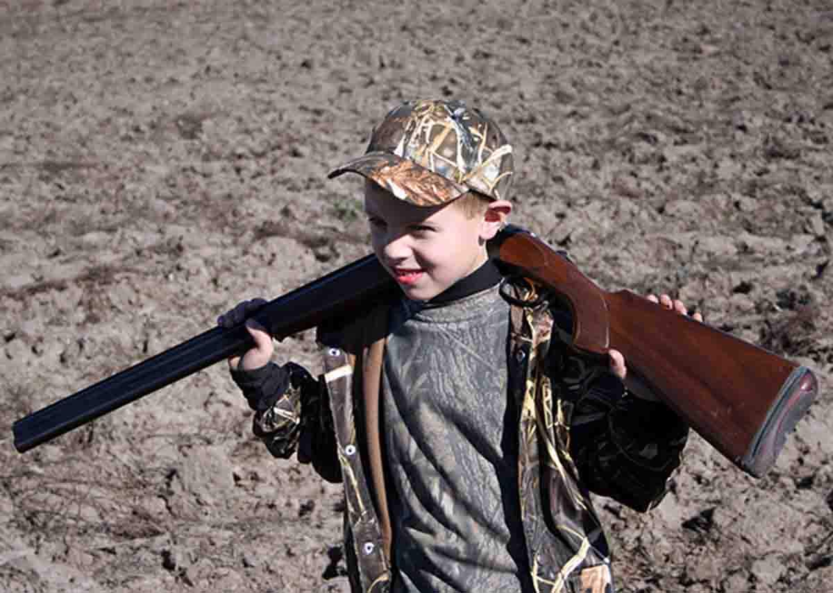 Piden una Comunitat Valenciana "libre de niños cazadores" / Foto: Anima Naturalis