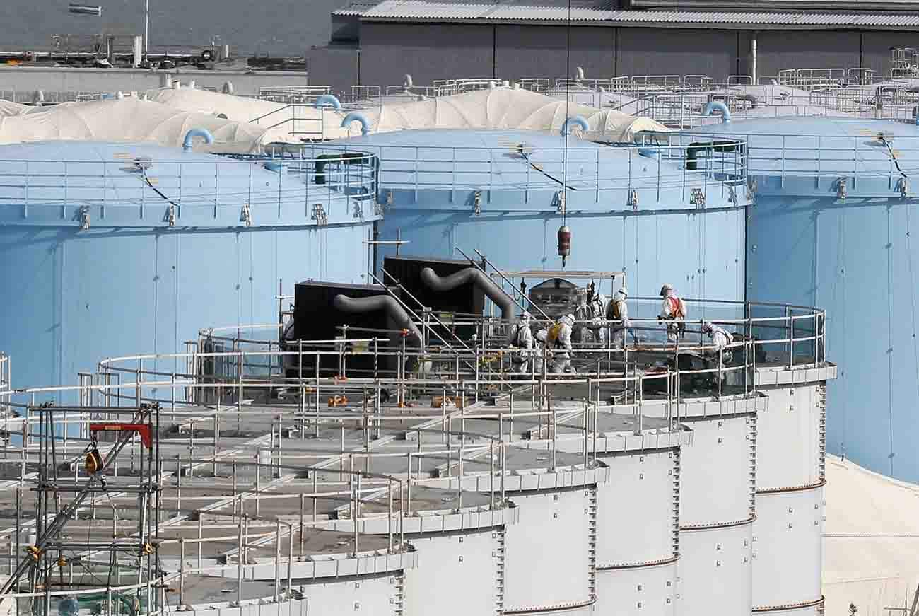 Trabajos de limpieza en la central nuclear de Fukushima / Foto: EP