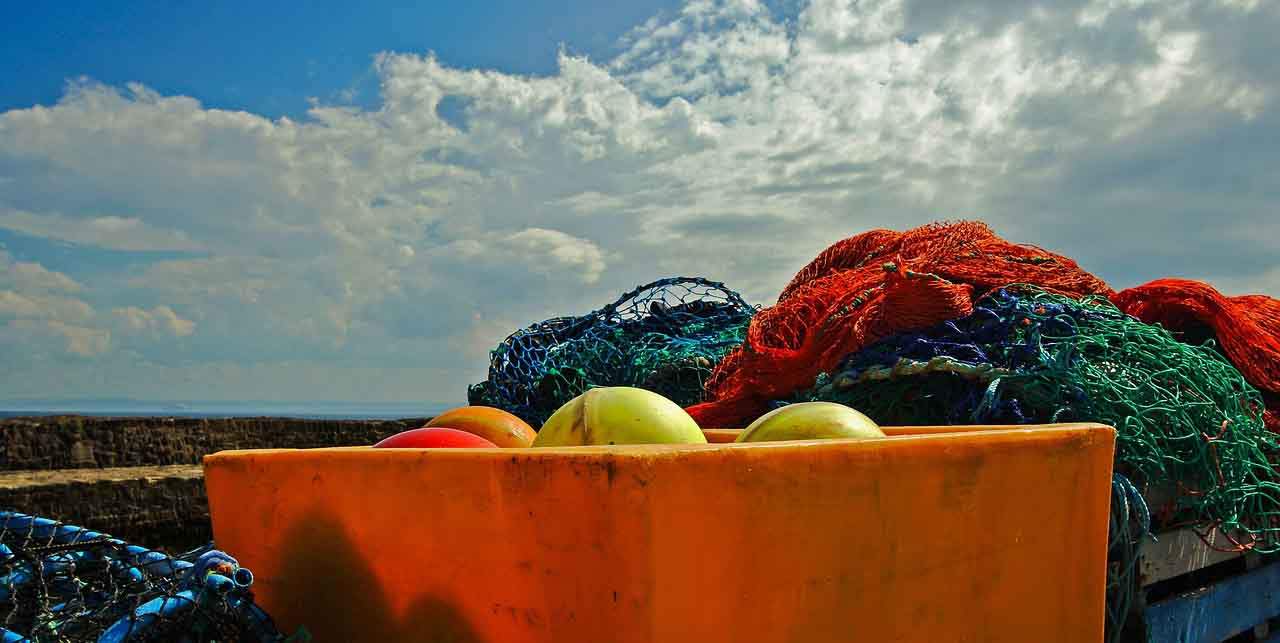 Reciclar plásticos del mar en productos para acuicultura / Foto: Pixabay