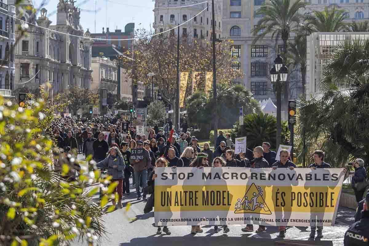 Manifestación en València por una transición energética ética y sostenible / Foto: EP
