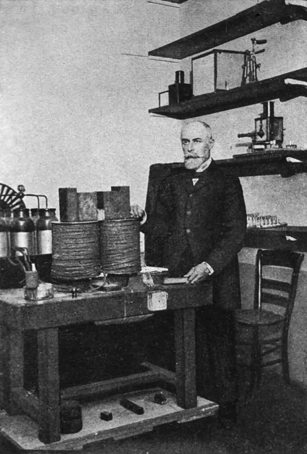 El físico Henri Becquerel en su laboratorio / Foto: Dominio Público - Wikimedia