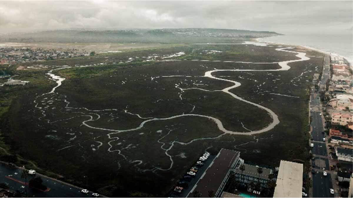 La contaminación de las aguas costeras proveniente del Río Tijuana / Foto: EP