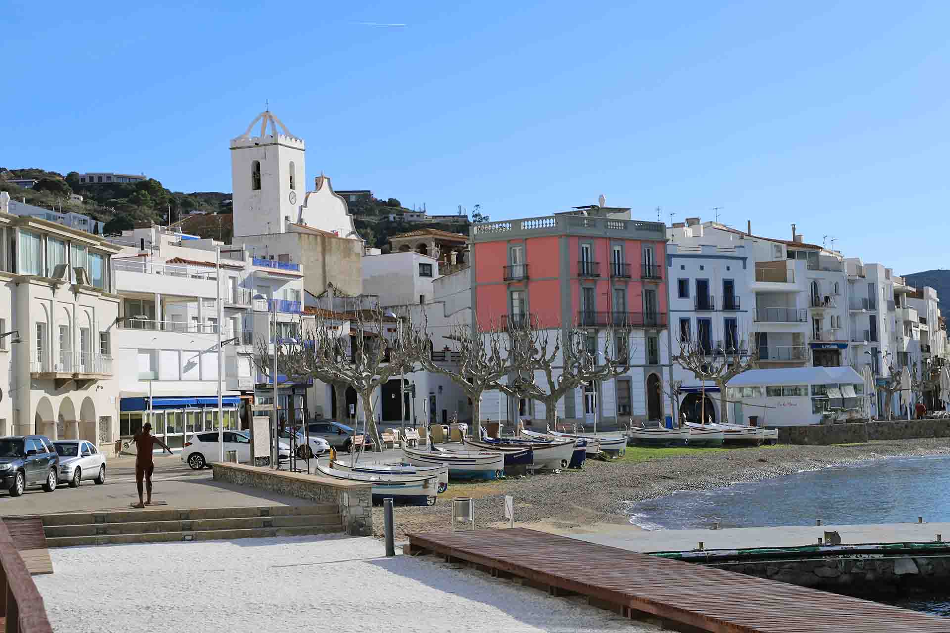 Barcas en batería en la Platja de l’Escar en el Port de la Selva en Catalunya (España) / Foto: FFM - EA