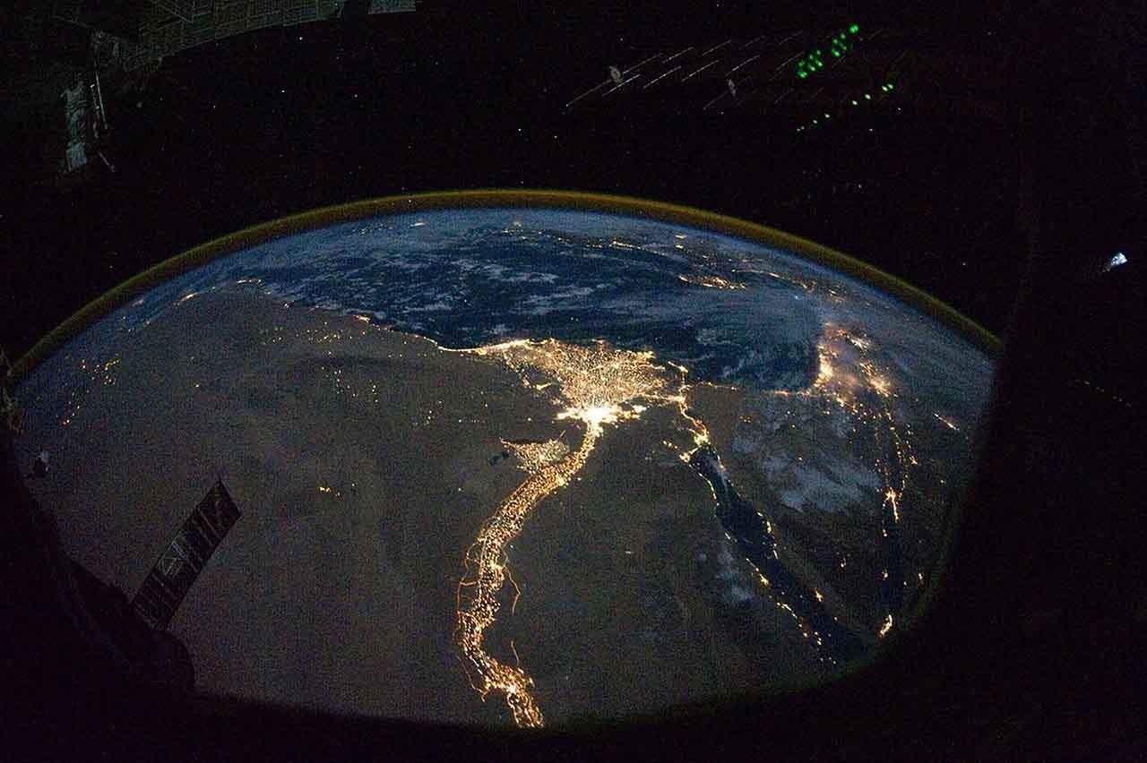Vista nocturna del Delta del Río Nilo visto desde la Estación Espacial Internacional / Foto: NASA