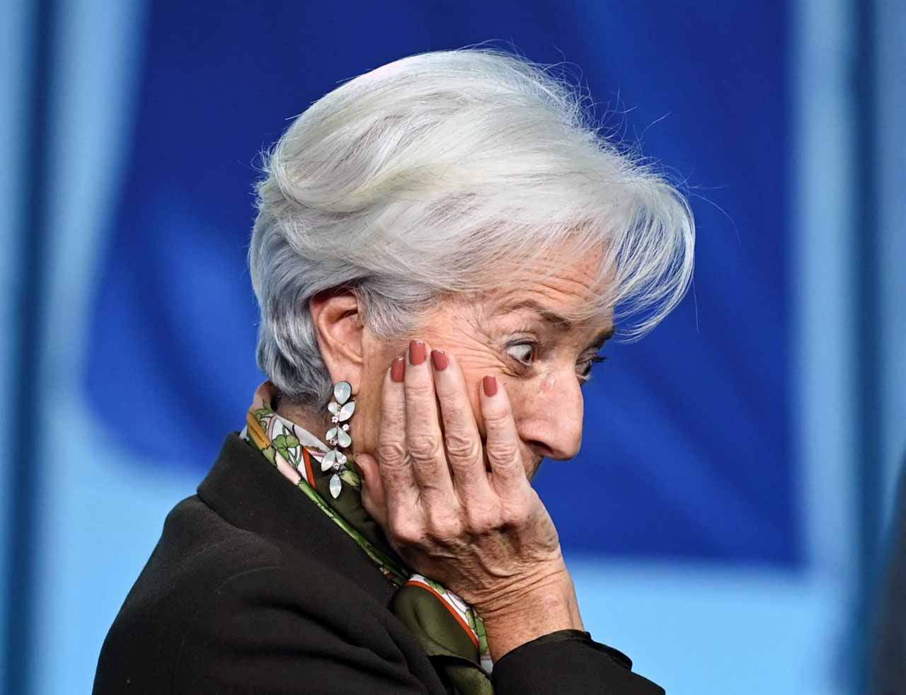 La presidenta del Banco Central Europeo (BCE), Christine Lagarde, después de una rueda de prensa el 2 de febrero de 2023. Sube los tipos en 0,5 puntos, hasta el 3,5% / Foto: EP