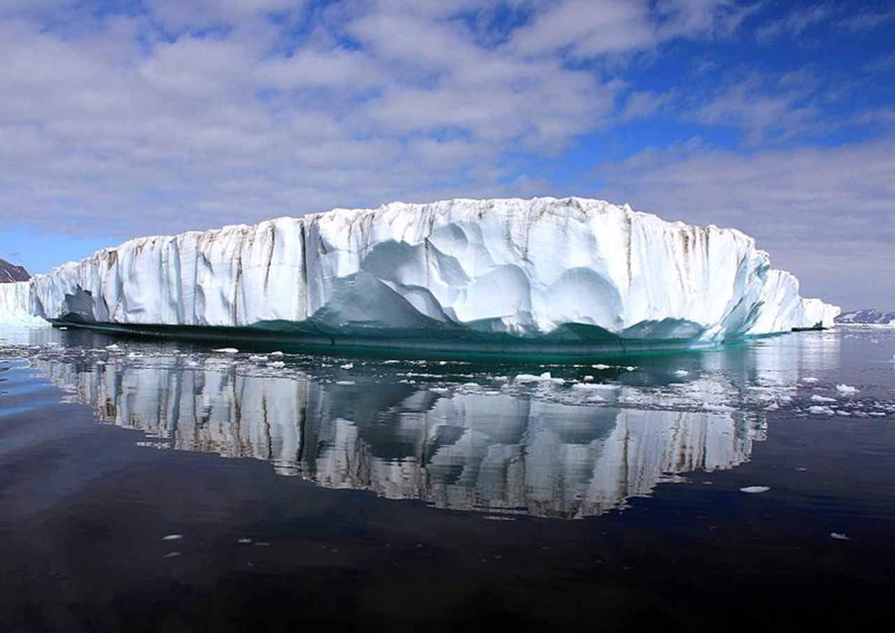 Imagen de archivo de un iceberg en el Ártico. Icebegs masivos del Ártico alteraron la Antártida / Foto: EP