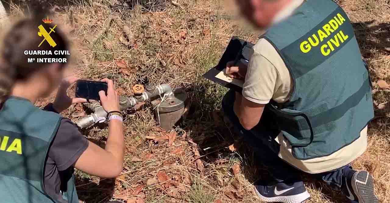 Detección de pozos ilegales en la zona de la Axarquía / Foto: Guardia Civil Málaga