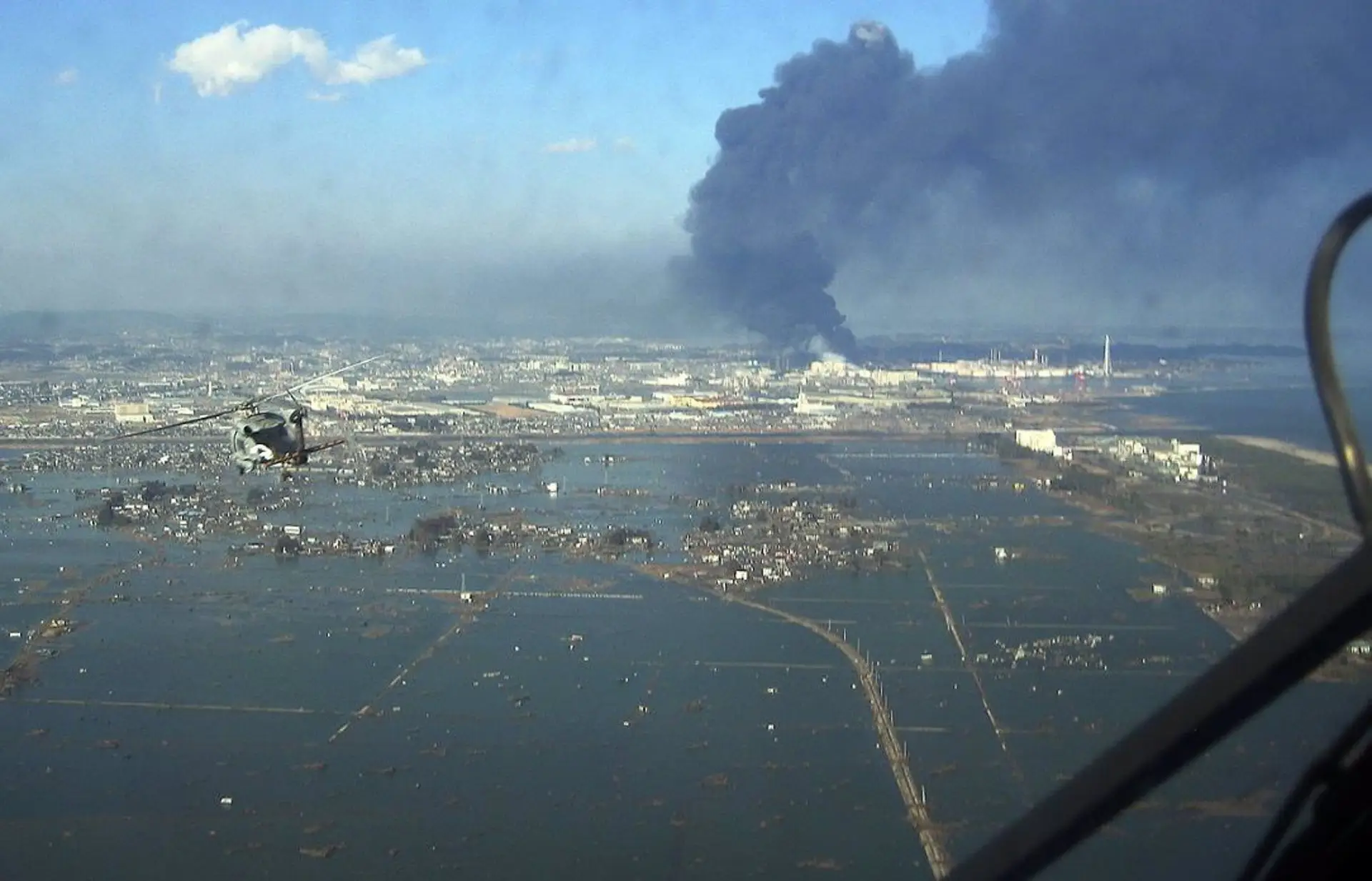 Efectos del tsunami de Tohoku (Japón) de 2011. La NASA prueba anticipar tsunamis / Foto: US NAVY