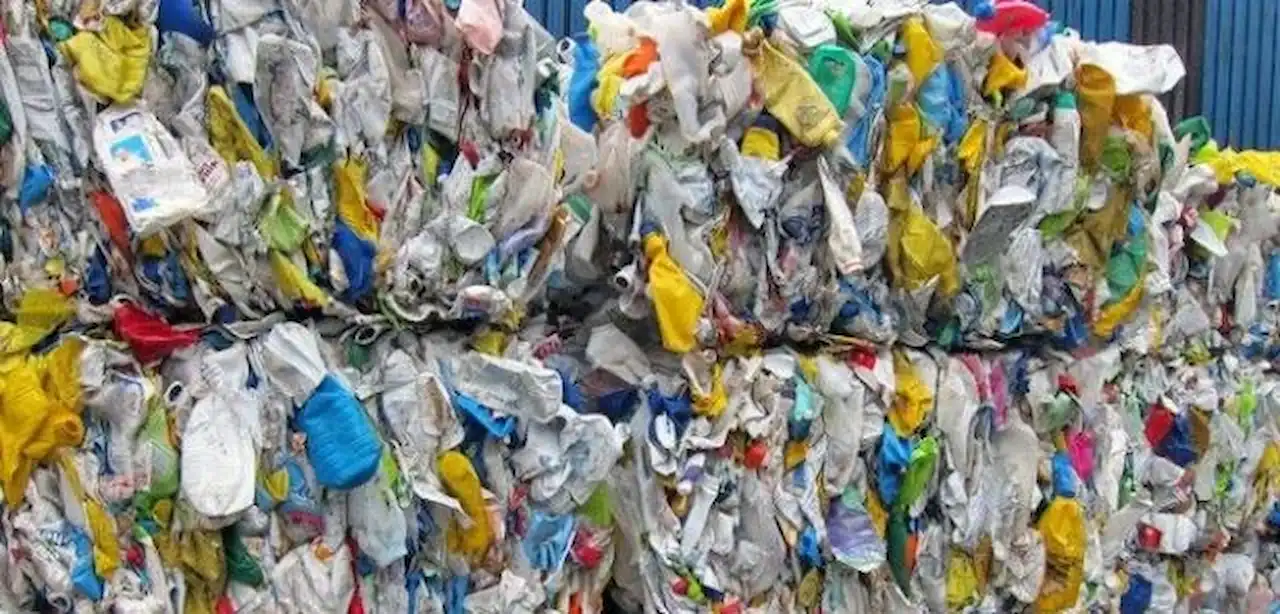 Tráfico ilegal de residuos de plástico / Foto: EP
