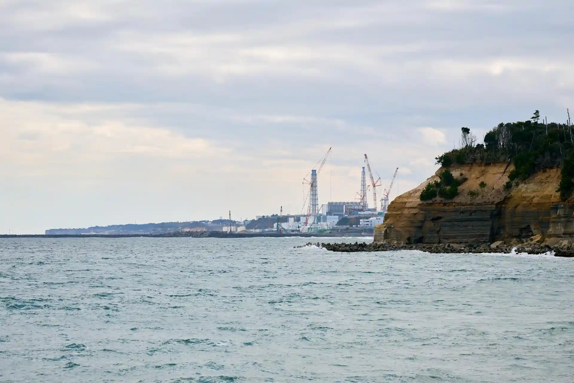La central nuclear de Fukushima autorizada a lanzar al mar el agua radiactiva tratada / Foto: EP