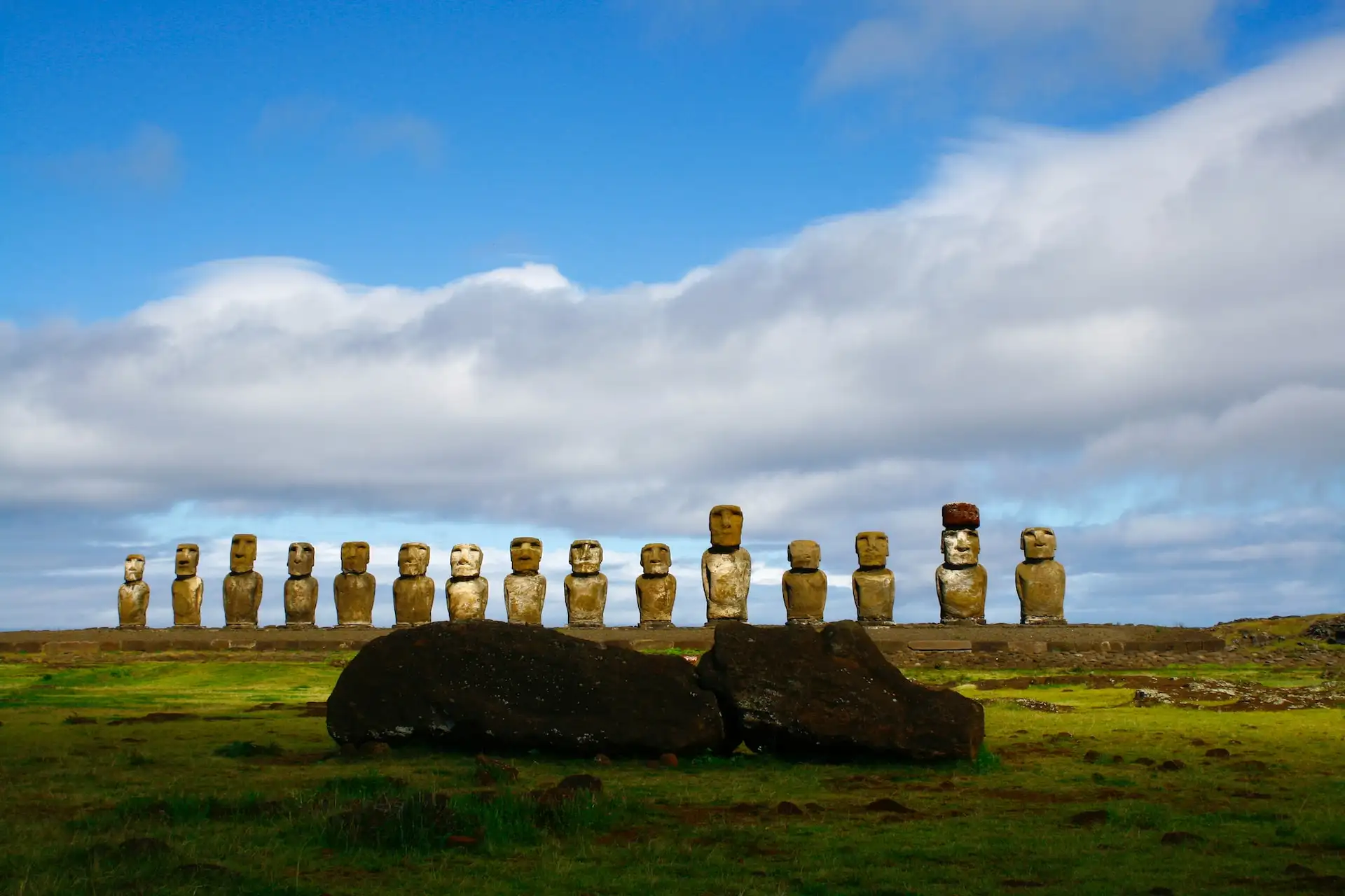 Restos arqueológicos de la Isla de Pascua. Posibilidad de que "las sociedades colapsen" por el cambio climático / Foto: Sophie Laurent - UP