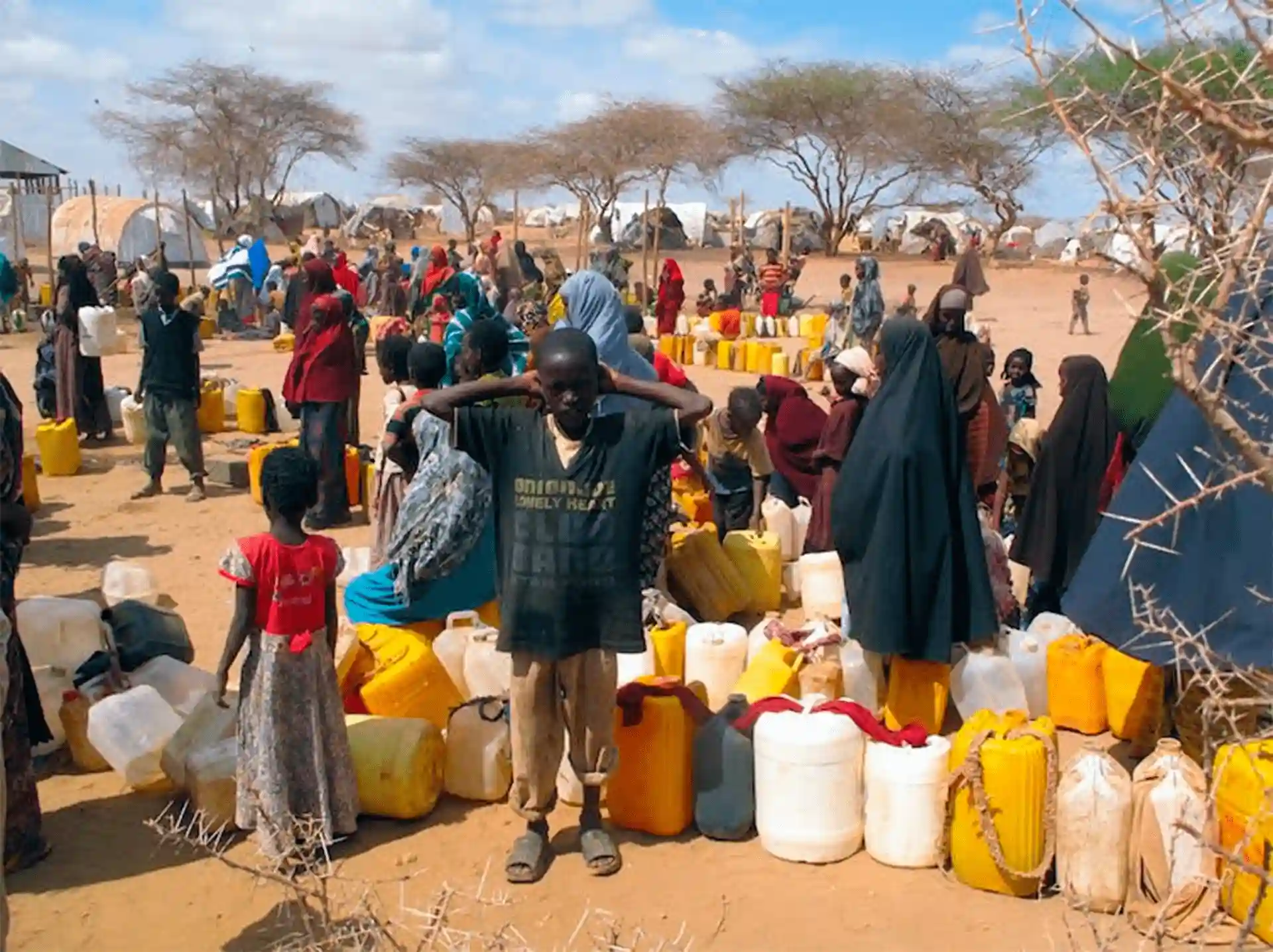 Muchas de las personas que llegan a los campos de refugiados de Somalia como este huyen del hambre y la sequía / Foto: The Conversation