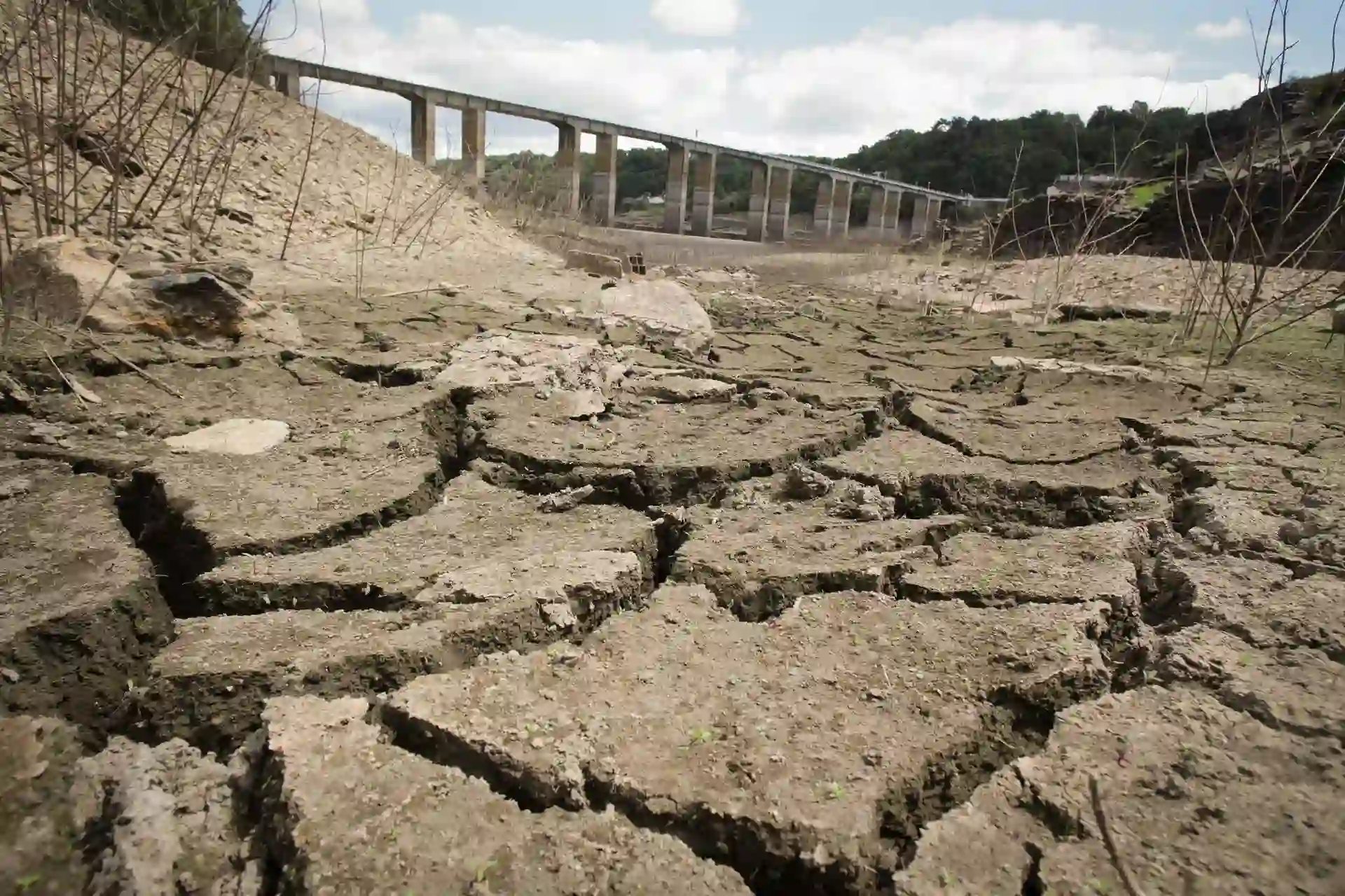 Las lluvias no frenan la caída de los embalses. Embalse de Belesar en el Río Miño, a 3 de agosto de 2023, en Lugo, Galicia / Foto: Carlos Castro - EP