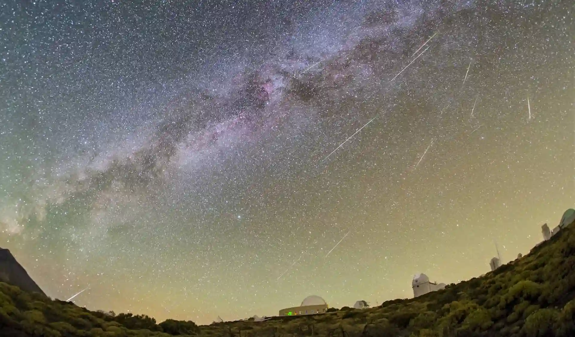 Perseidas captadas desde el Observatorio del Teide (Canarias) / Foto: Sky-live.tv - SINC