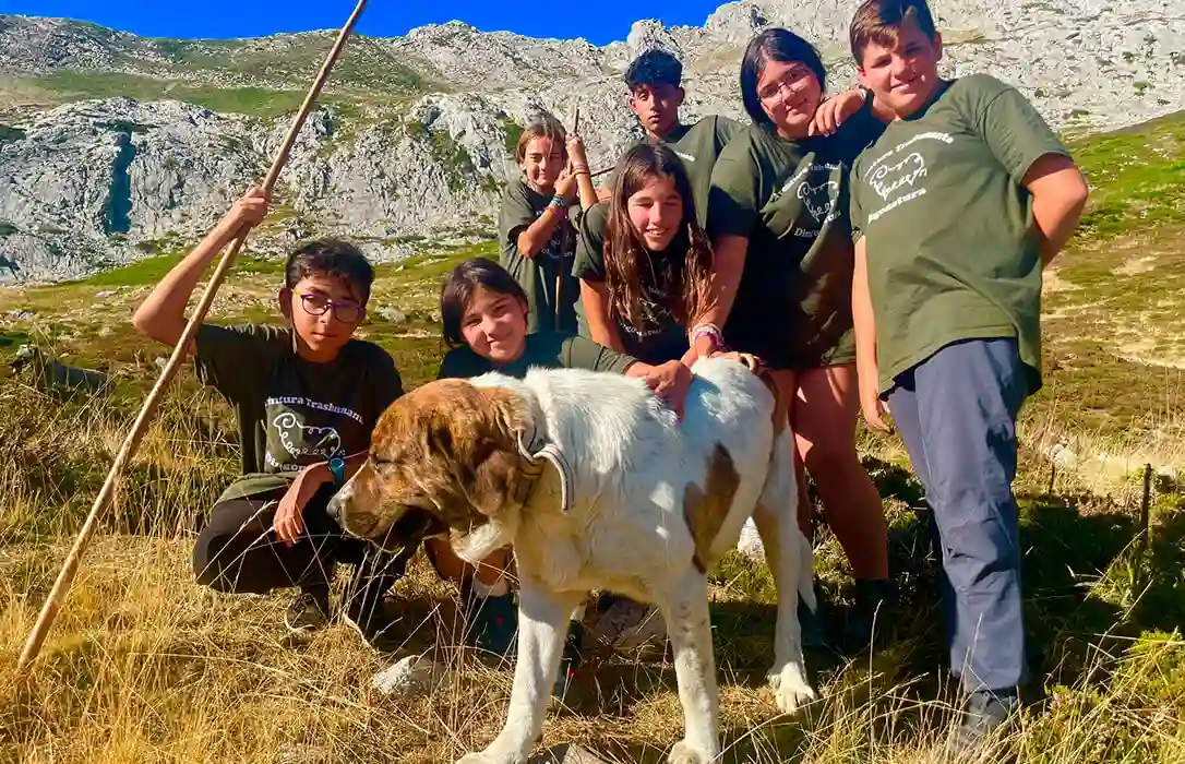 La 'Aventura Trashumante' acerca la cultura del pastoreo a los/las más jóvenes / Foto: Asociación MaratónDog