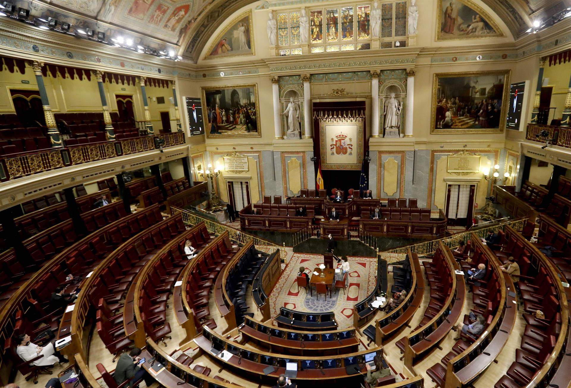 Greenpeace pide un Pacto de Estado por el Medio Ambiente. El hemiciclo del Congreso de los Diputados/ Foto: EP