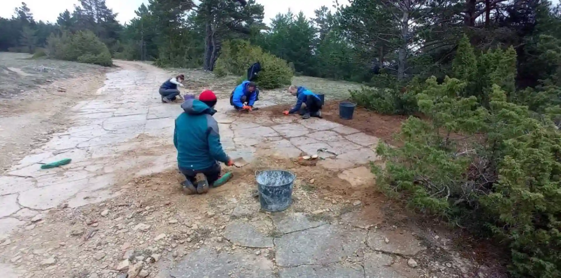 La Fundación Dinópolis realiza unas Jornadas de Puertas Abiertas en un yacimiento de dinosaurios / Foto: EP