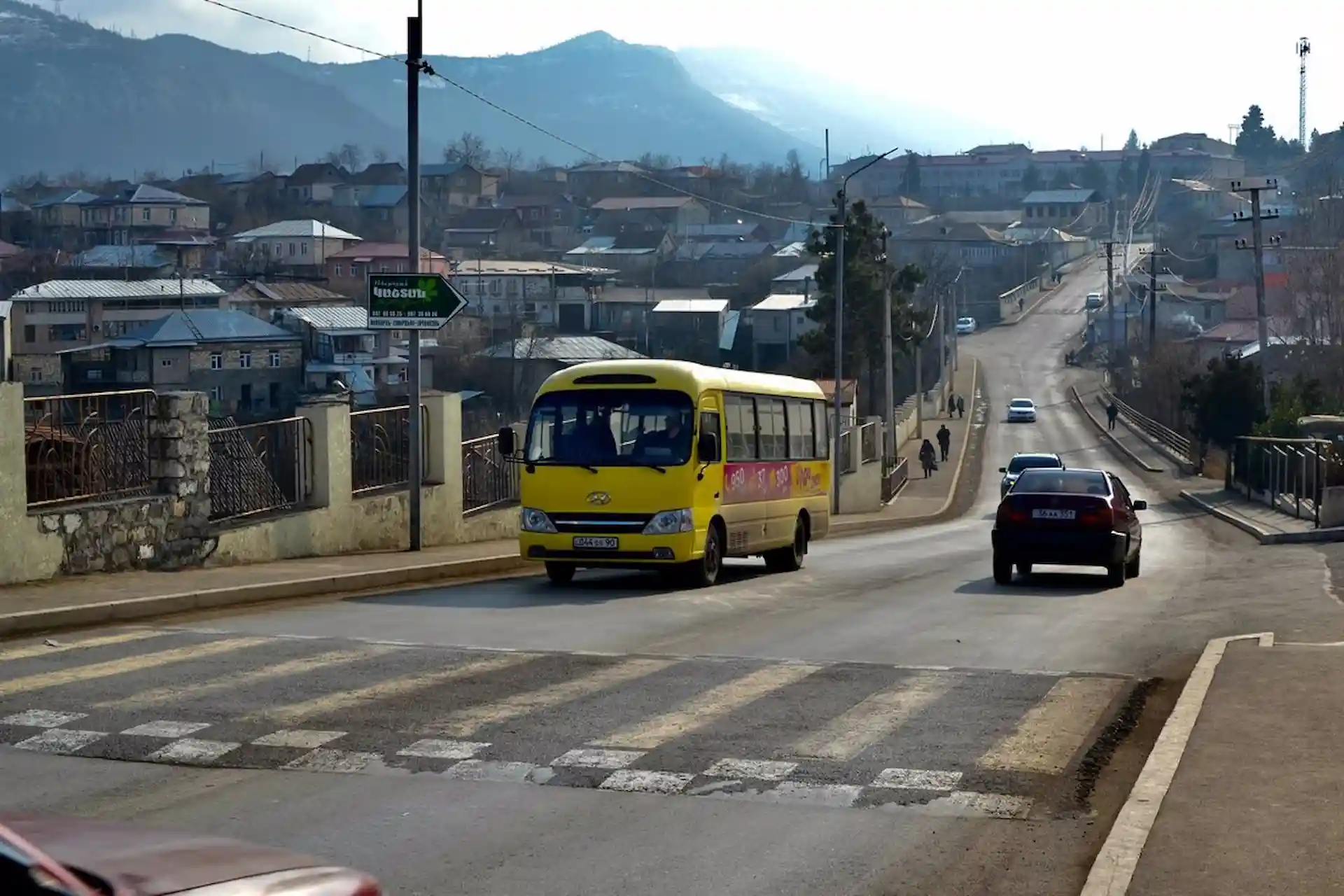 Una calle en la ciudad de Stepanakert, capital de la autoproclamada república de Nagorno Karabaj de nuevo bajo control de Azerbaiyán / Foto: EP