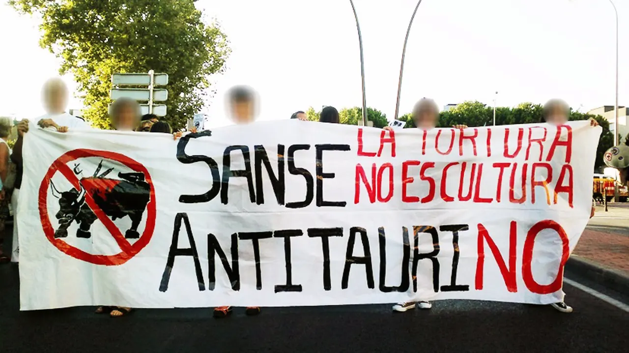 'La Tortura no es Cultura'. Sanse reclama unos festejos sin maltrato animal / Foto: Sanse Antitaurino