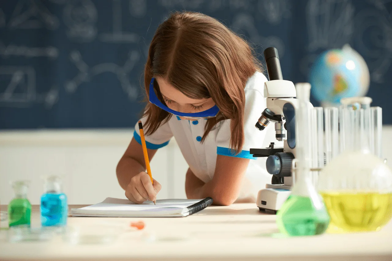 Imagen Día Internacional de la Mujer y la Niña en la Ciencia 2024 / Foto: FP