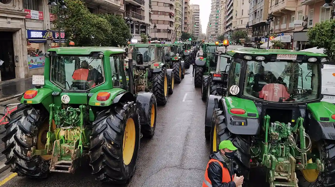 Imagen de archivo de una tractorada. Protestas del sector agricola / Foto: EP