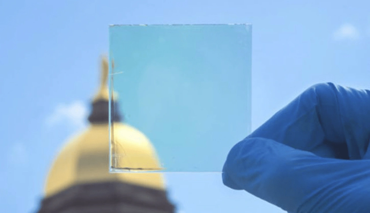 Desarrollan un nuevo revestimiento para ventanas que bloquea la luz ultravioleta e infrarroja que genera calor / Foto: EP