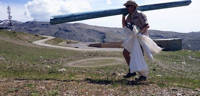 En Sierra Nevada hay escombreras situadas a casi 3.000 metros de altitud / Foto: Batallón Basurista