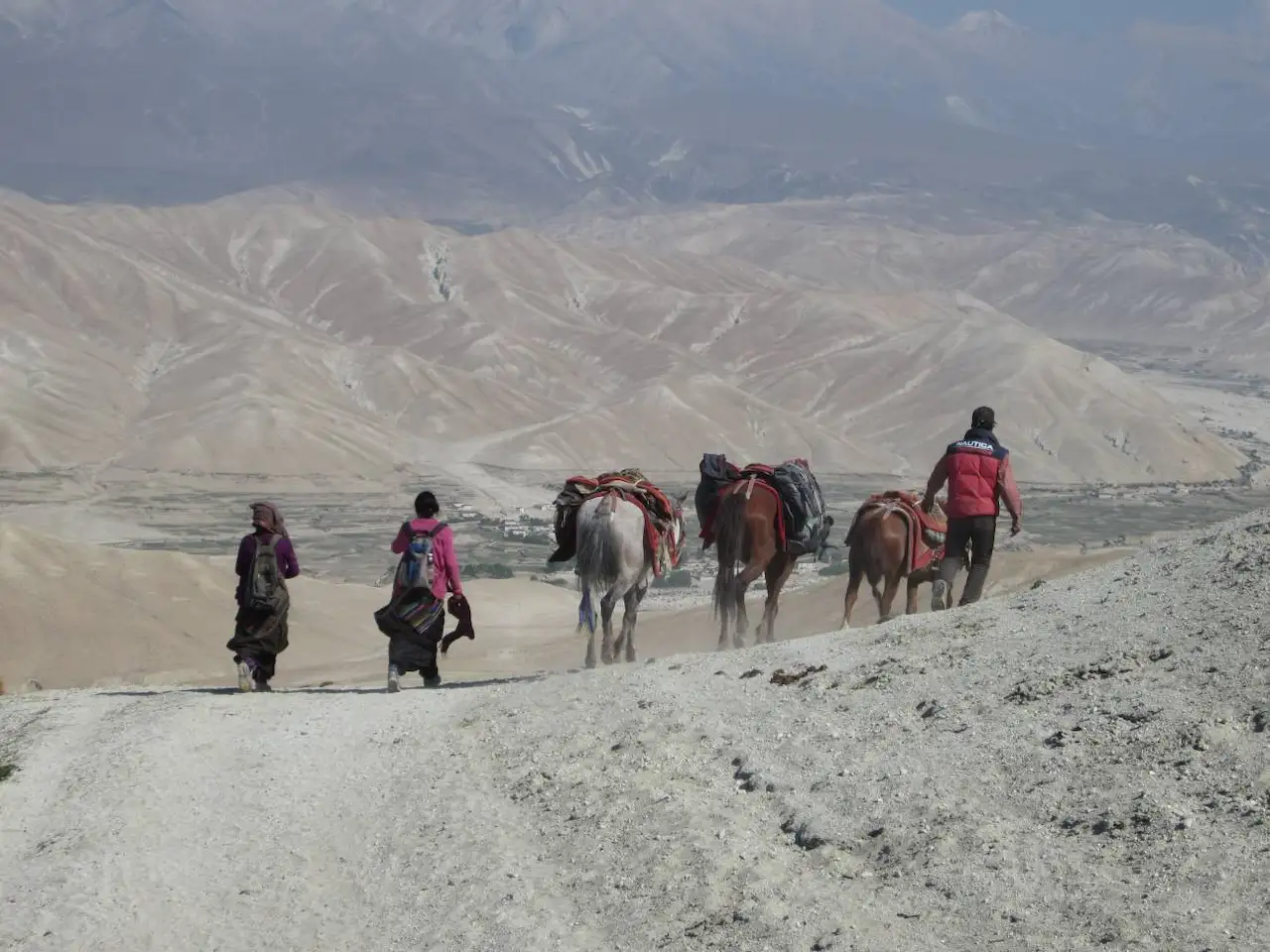 La expansion de la malaria. Comerciantes y viajeros, actualmente, en el Alto Mustang (Nepal) / Foto: Christina Warinner
