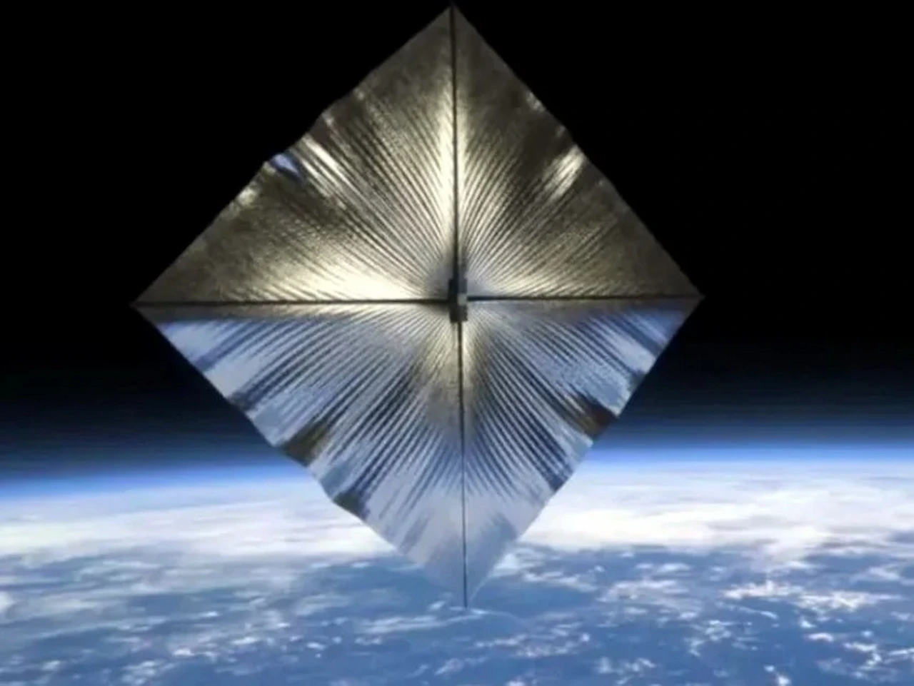 Llegar a las estrellas con una vela más fina que un cabello / Foto: NASA