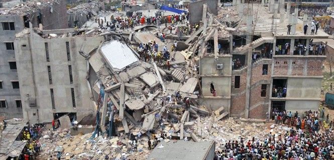 Derrumbe de un edificio textil en Savar, Daca, Bangladesh. Por una moda ética y sostenible / Foto: Flickr Rijans