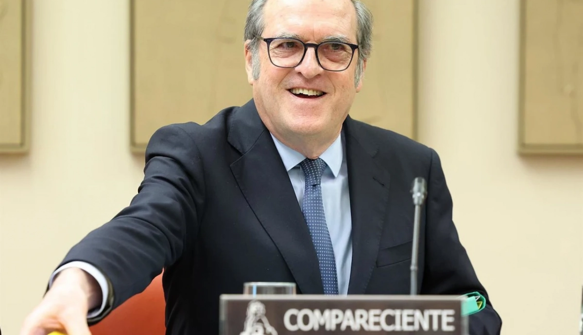 Defensor del Pueblo recurre al TC por el lobo