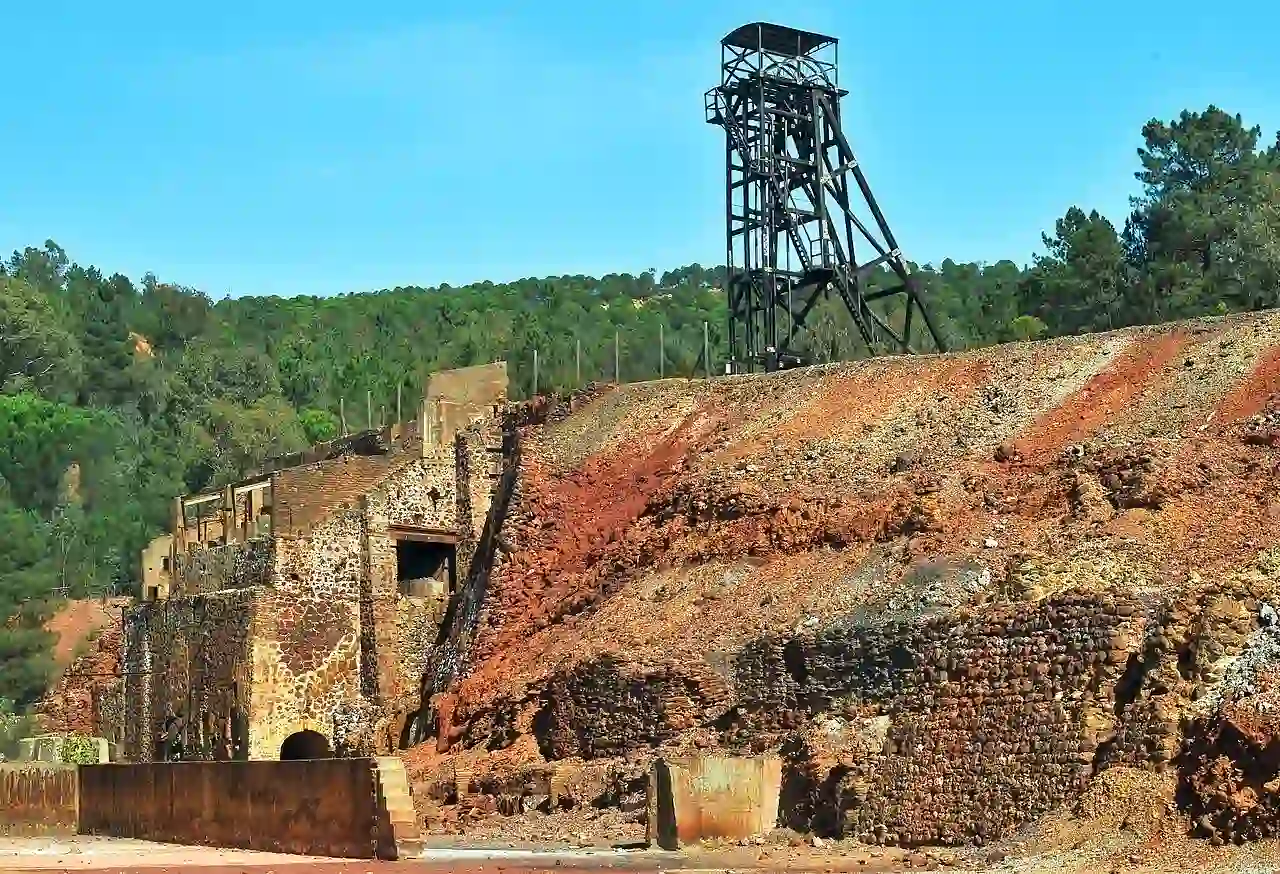 Las energías renovables y la dependencia de la extracción minera. Minas de Riotinto, Peña del Hierro, Nerva (Huelva, España) / Foto: Wikimedia Commons