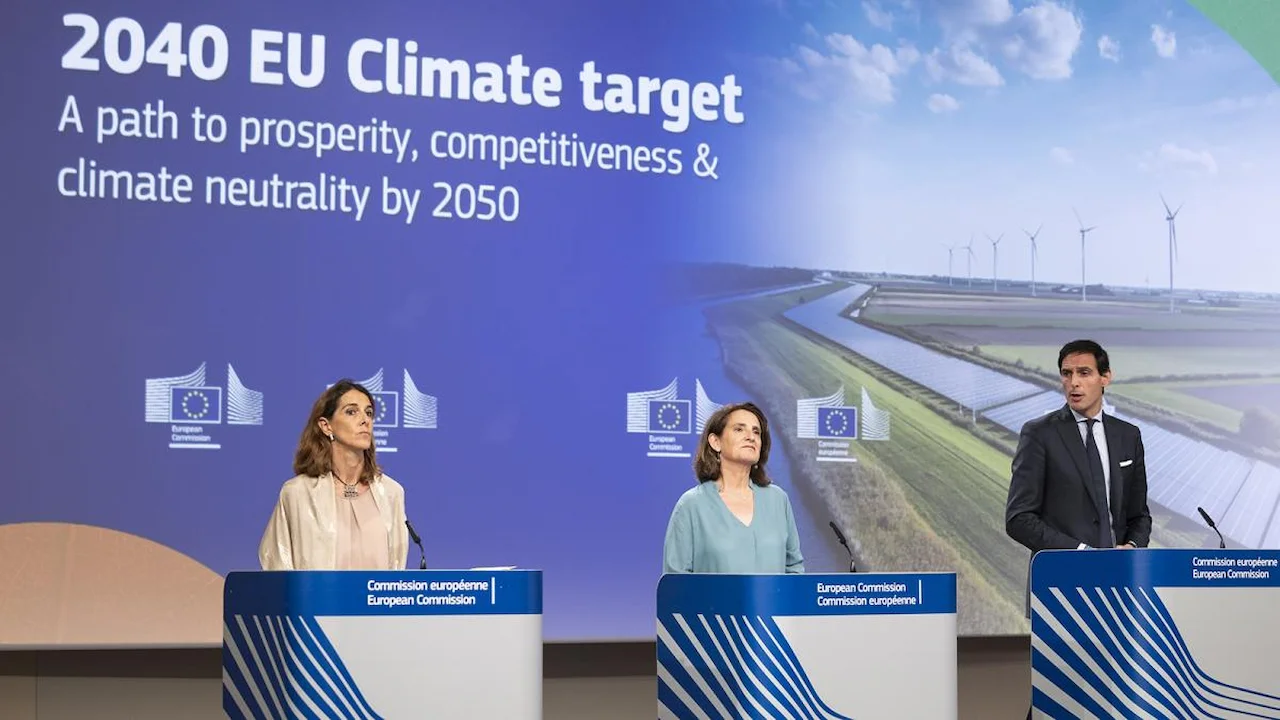 Bruselas eximirá a empresas de cumplir criterios ambientales / Foto: UE
