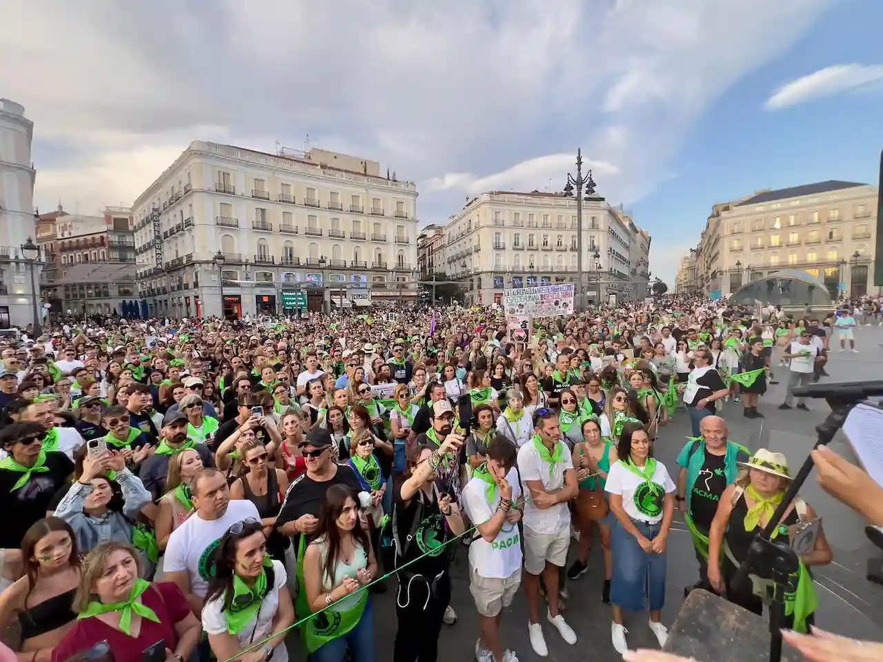 Manifestación antitaurina, 'Misión abolición 2025', convocada por PACMA, en la Puerta del Sol, Madrid / Foto: PACMA