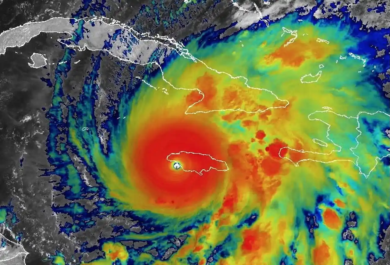 Imagen satelital que muestra al huracán ‘Melissa’ al impactar Jamaica / Imagen: EP Imagen satelital que muestra al huracán ‘Melissa’ al impactar Jamaica / Imagen: EP