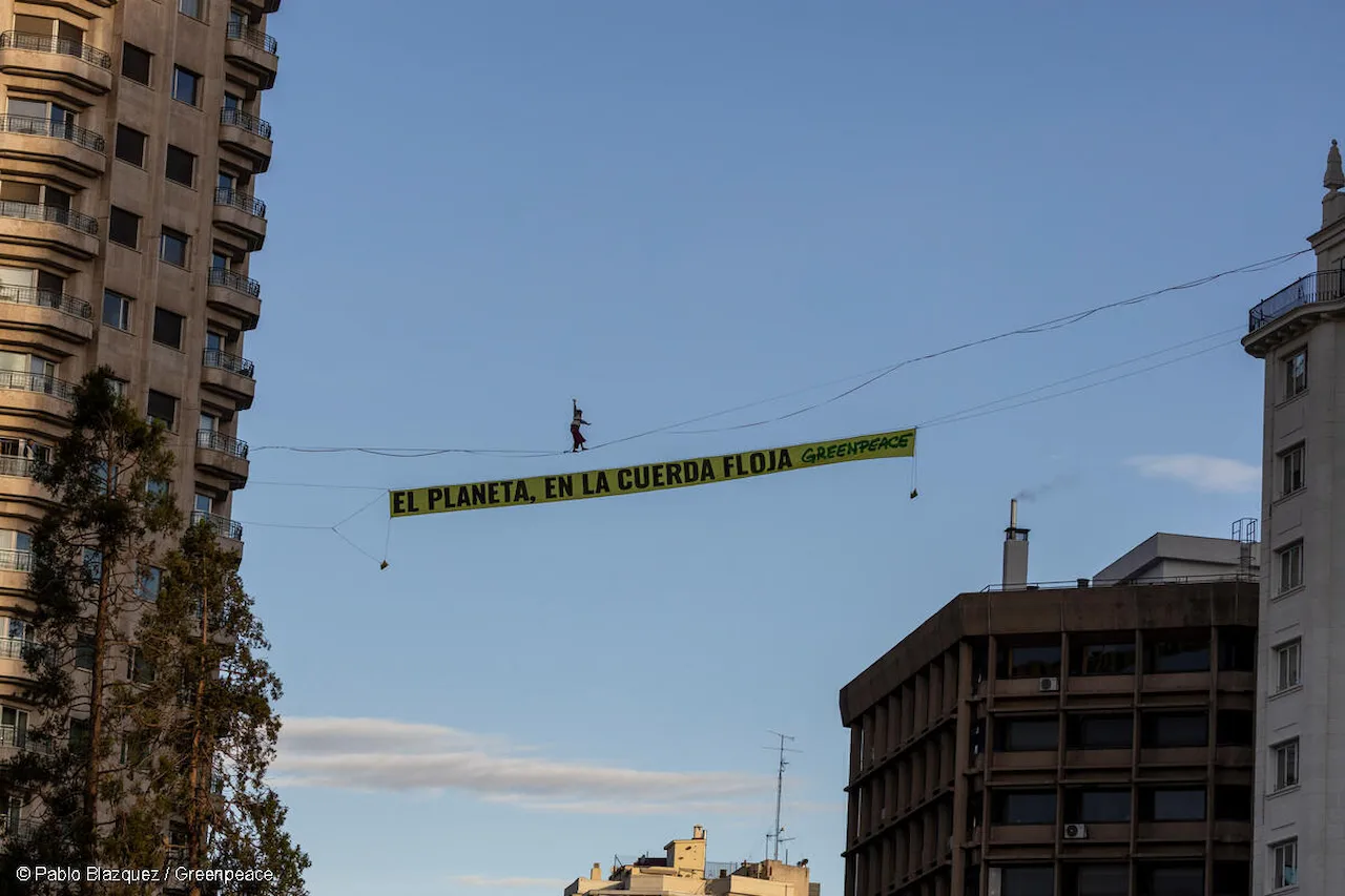 Acción de Greenpeace COP30 “el planeta en la cuerda floja" / Foto: Greenpeace