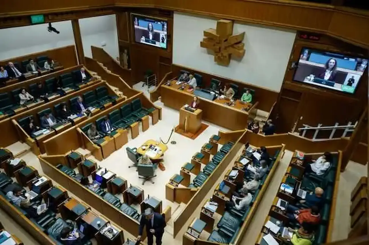 Festejos taurinos con reses pequeñas sigue adelante en el Parlamento de Vasco / Foto: EP Festejos taurinos con reses pequeñas sigue adelante en el Parlamento de Vasco / Foto: EP