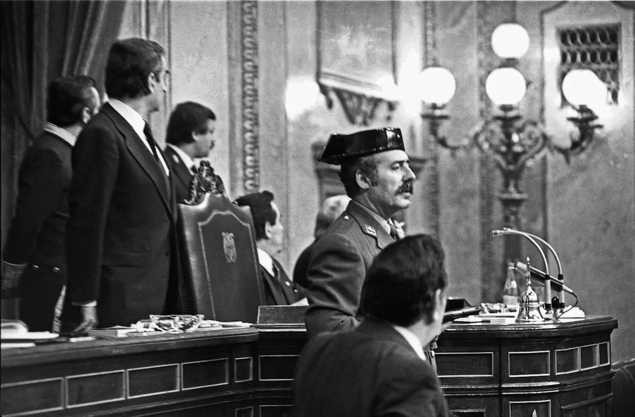 El teniente coronel de la Guardia Civil Antonio Tejero irrumpe en el Congreso durante la investidura de Leopoldo Calvo Sotelo el 23-F / Foto: Archivo - EP El teniente coronel de la Guardia Civil Antonio Tejero irrumpe en el Congreso durante la investidura de Leopoldo Calvo Sotelo el 23-F / Foto: Archivo - EP