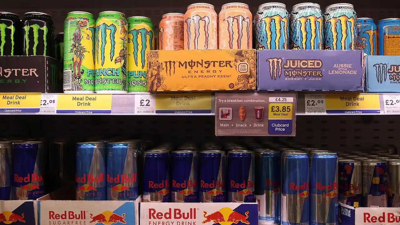 Bebidas energéticas: prohibida la venta a menores e 16 años / Foto: EFE Bebidas energéticas: prohibida la venta a menores e 16 años / Foto: EFE