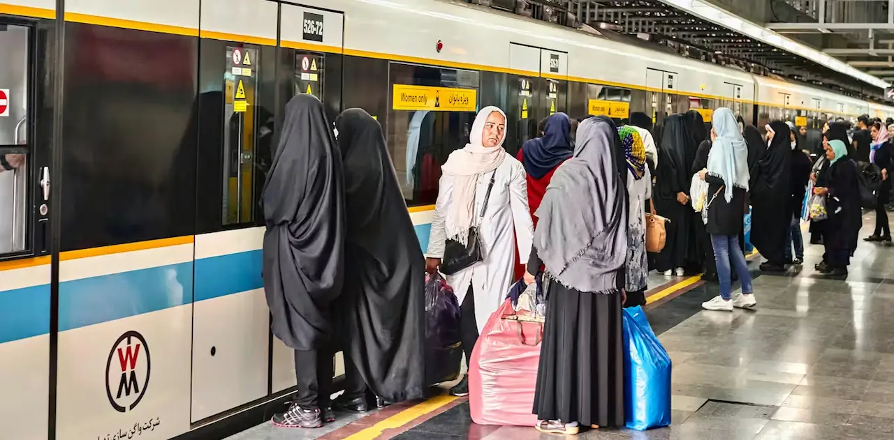 La situación de la mujer no blanca, el escudo moral para justificar guerras / Foto: The Conversation