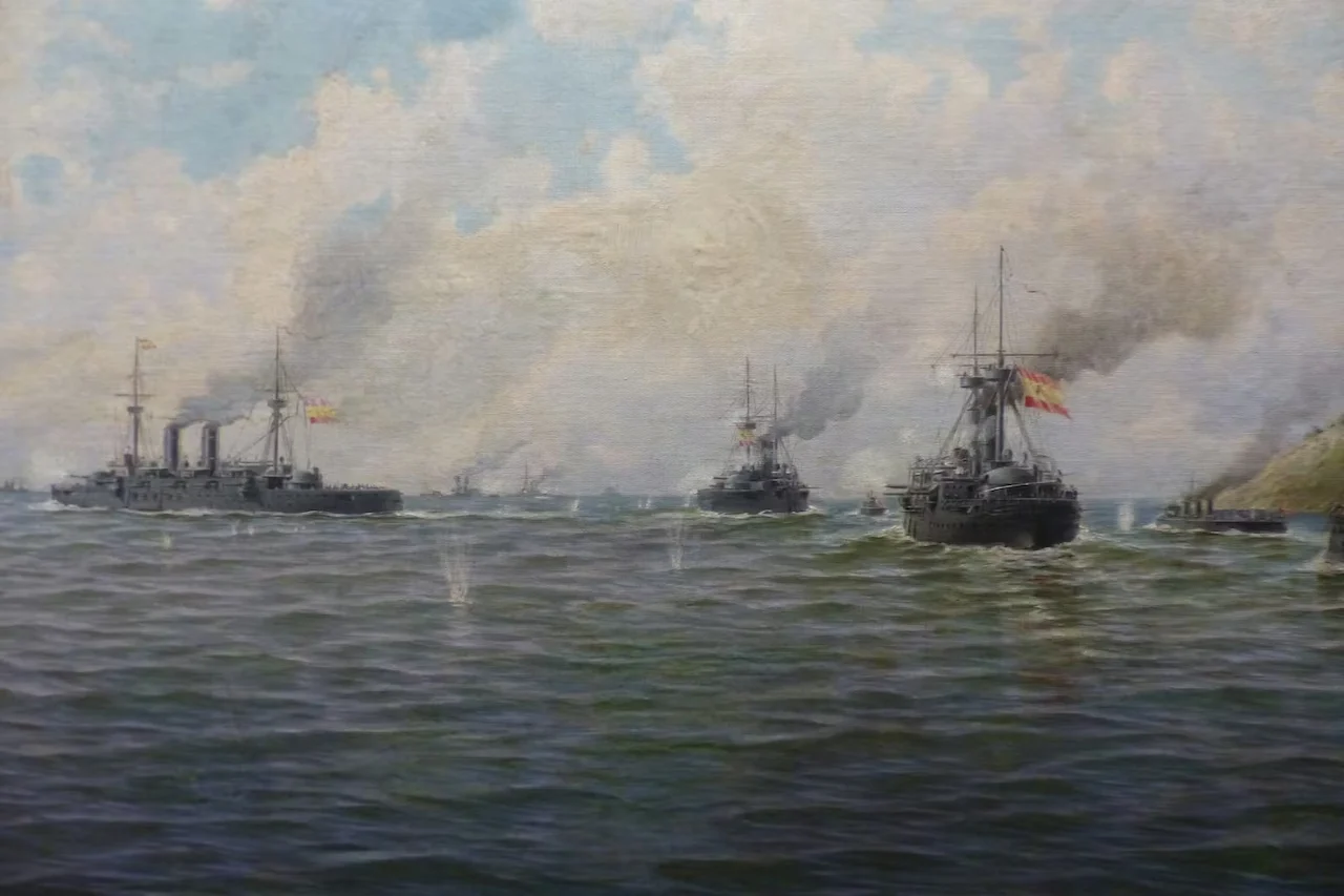 Batalla naval de Santiago de Cuba (3 de julio de 1898) / Lienzo de Ildefonso Sanz Doménech / Imagen: WMC