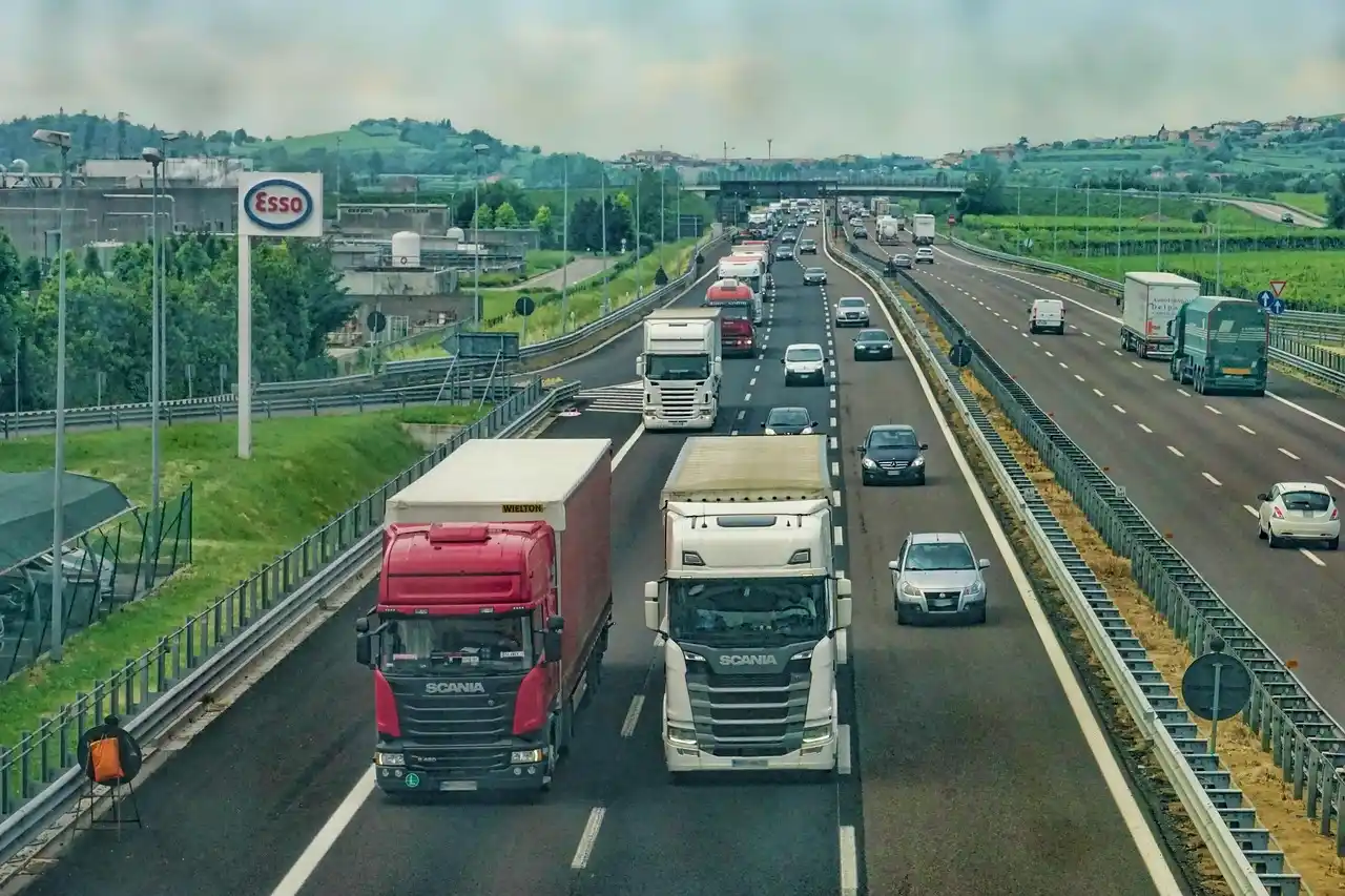La UE unifica el cálculo de las emisiones del transporte / Foto: PB