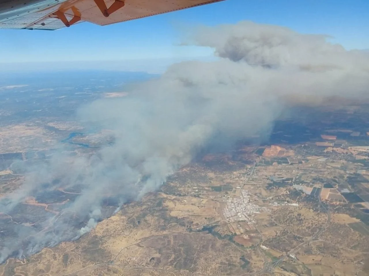 Incendio forestal en Villanueva de los Castillejos, Huelva / Foto: Plan Infoca - EP
