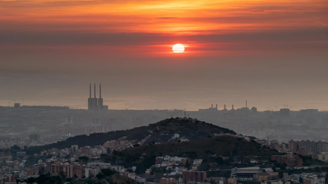 Barcelona afrontaría olas de calor hasta 6 °C más intensas a finales de siglo / Foto: UAB