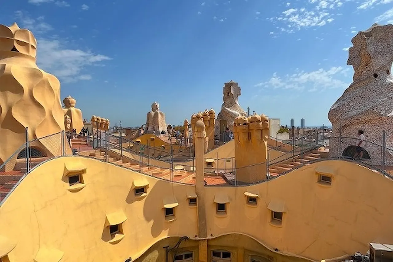 La azotea de La Pedrera (Casa Milá) obra del arquitecto catalán Antoni Gaudí / Foto: La Pedrera - WMC La azotea de La Pedrera (Casa Milá) obra del arquitecto catalán Antoni Gaudí / Foto: La Pedrera - WMC