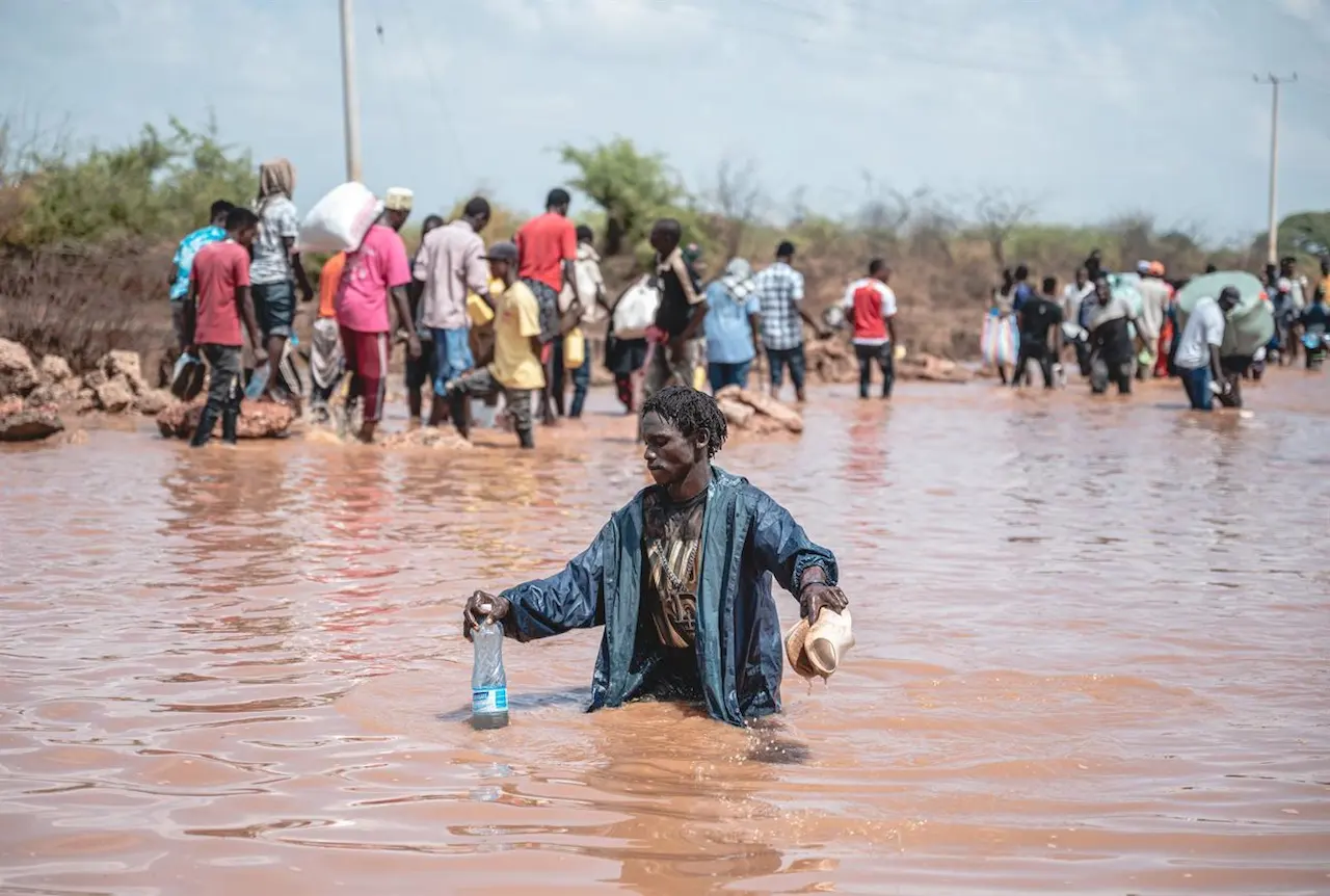 Inundaciones en Mororo (este de Kenia), diciembre de 2023. El Niño amenaza a 8,8 millones / Foto: EP Inundaciones en Mororo (este de Kenia), diciembre de 2023. El Niño amenaza a 8,8 millones / Foto: EP